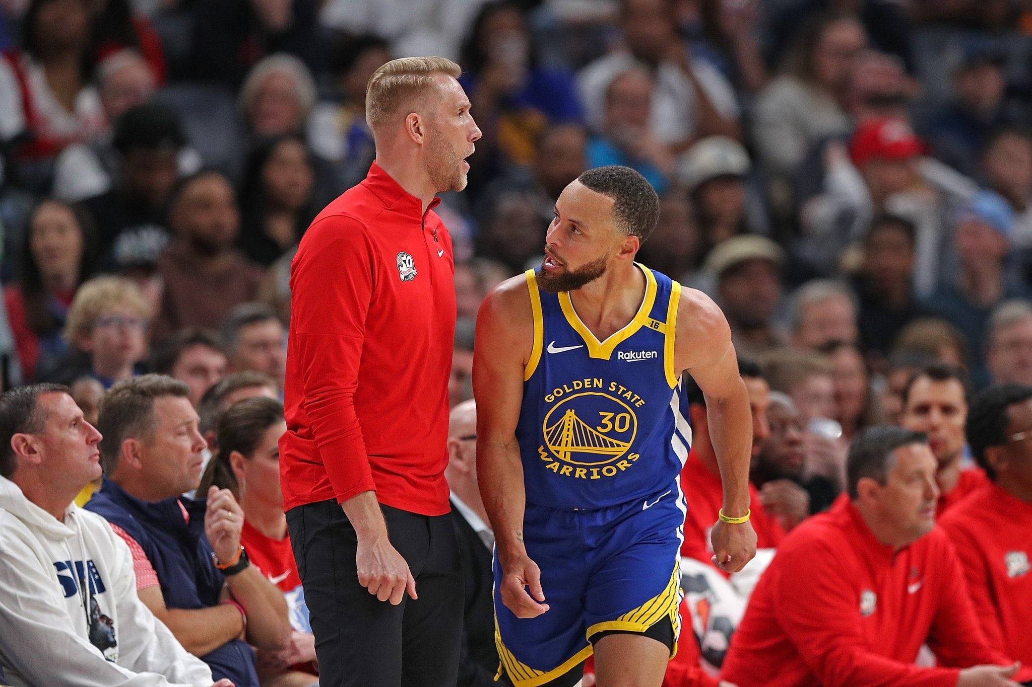 勇士创历史纪录,连胜10场!库里带队稳坐西部第一? 勇士创历史纪录,连胜10场!库里带队稳坐西部第一?