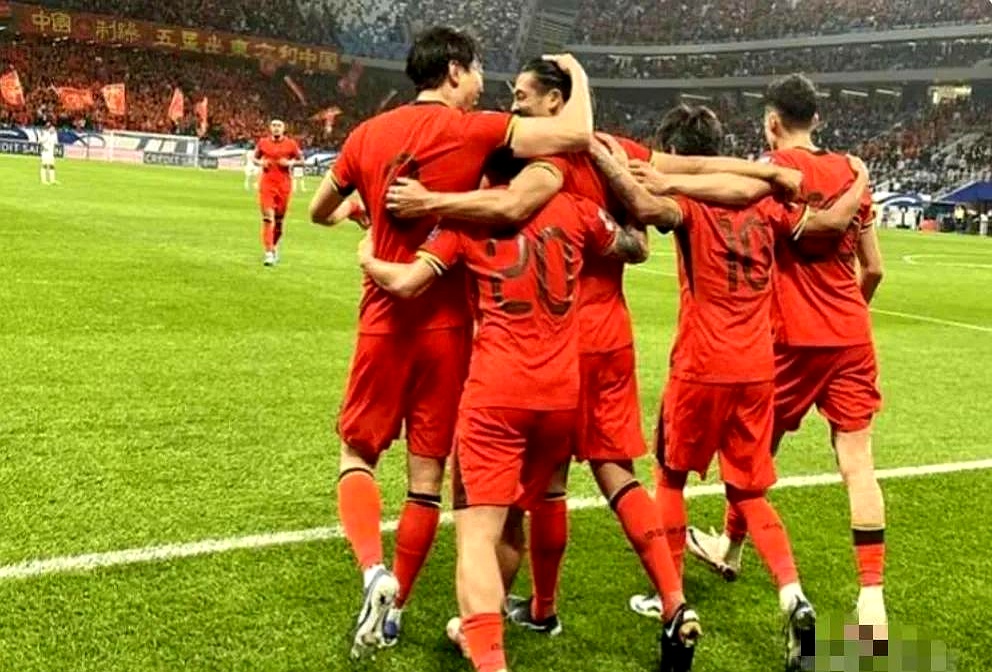 中国足球联赛中的一幕感人场景