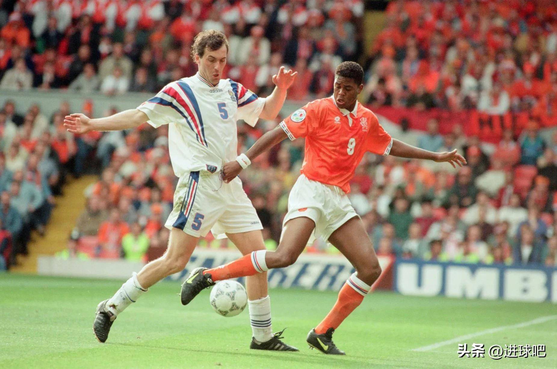 欧洲杯：法国队在加时赛中以2-1击败瑞士队