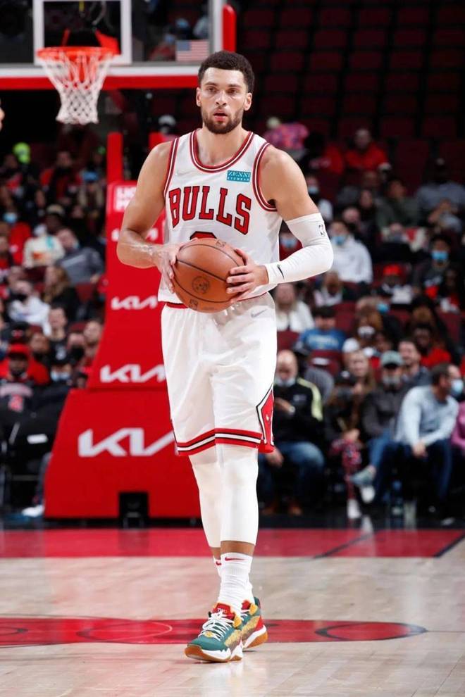 公牛击败国王，拉文单节狂砍20分