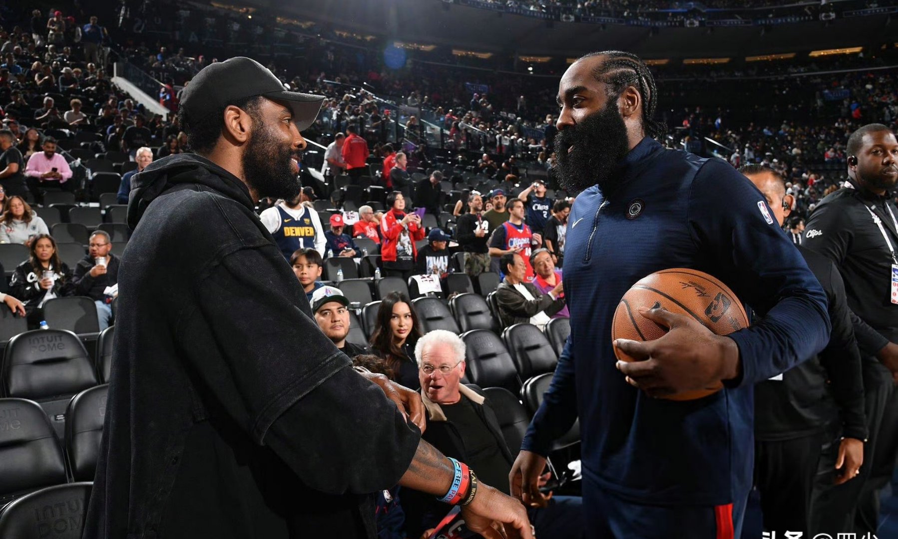 火箭擒下湖人,哈登砍下35+10 火箭擒下湖人,哈登砍下35+10