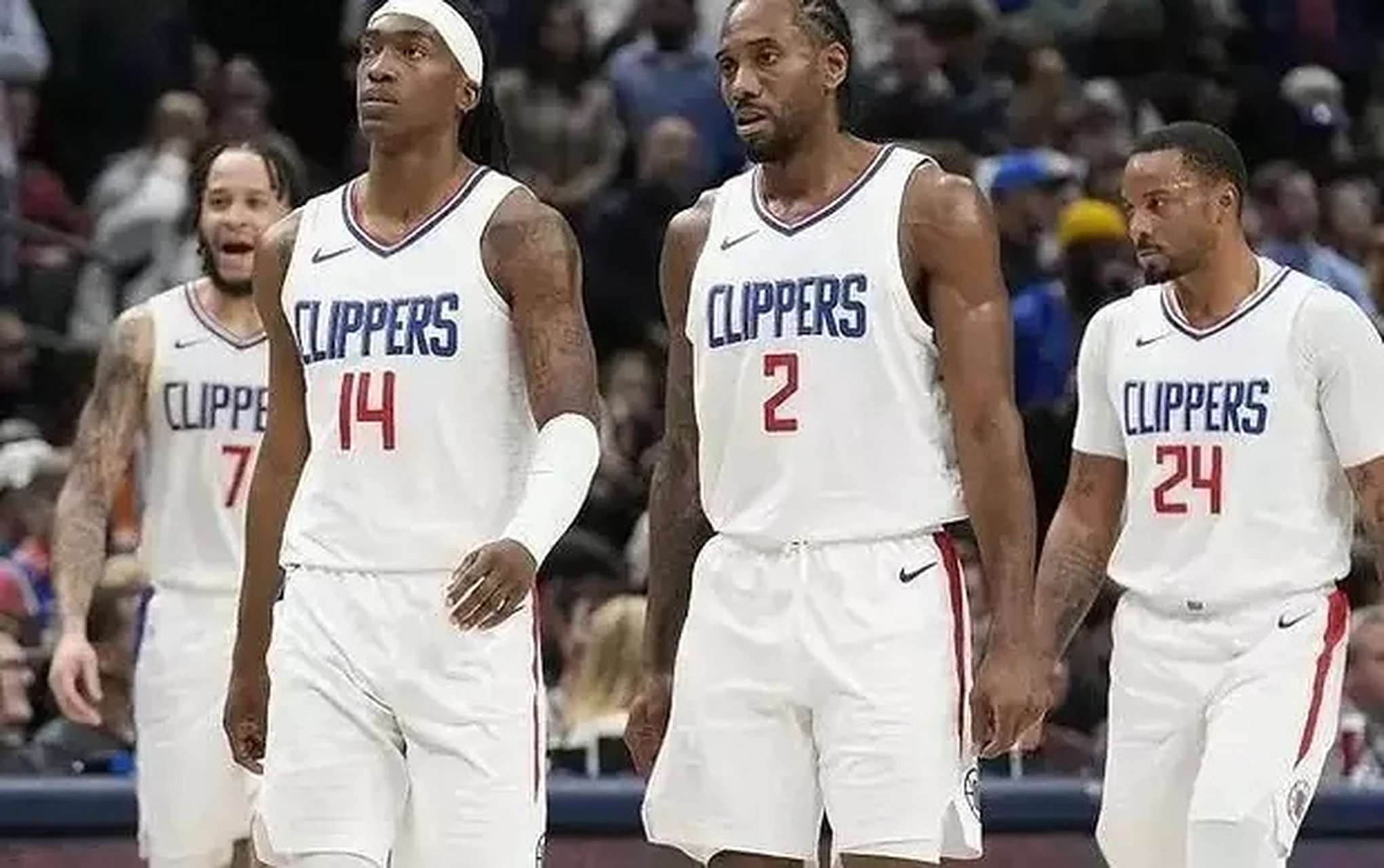 快船逆转独行侠,取得四连胜 快船逆转独行侠,取得四连胜