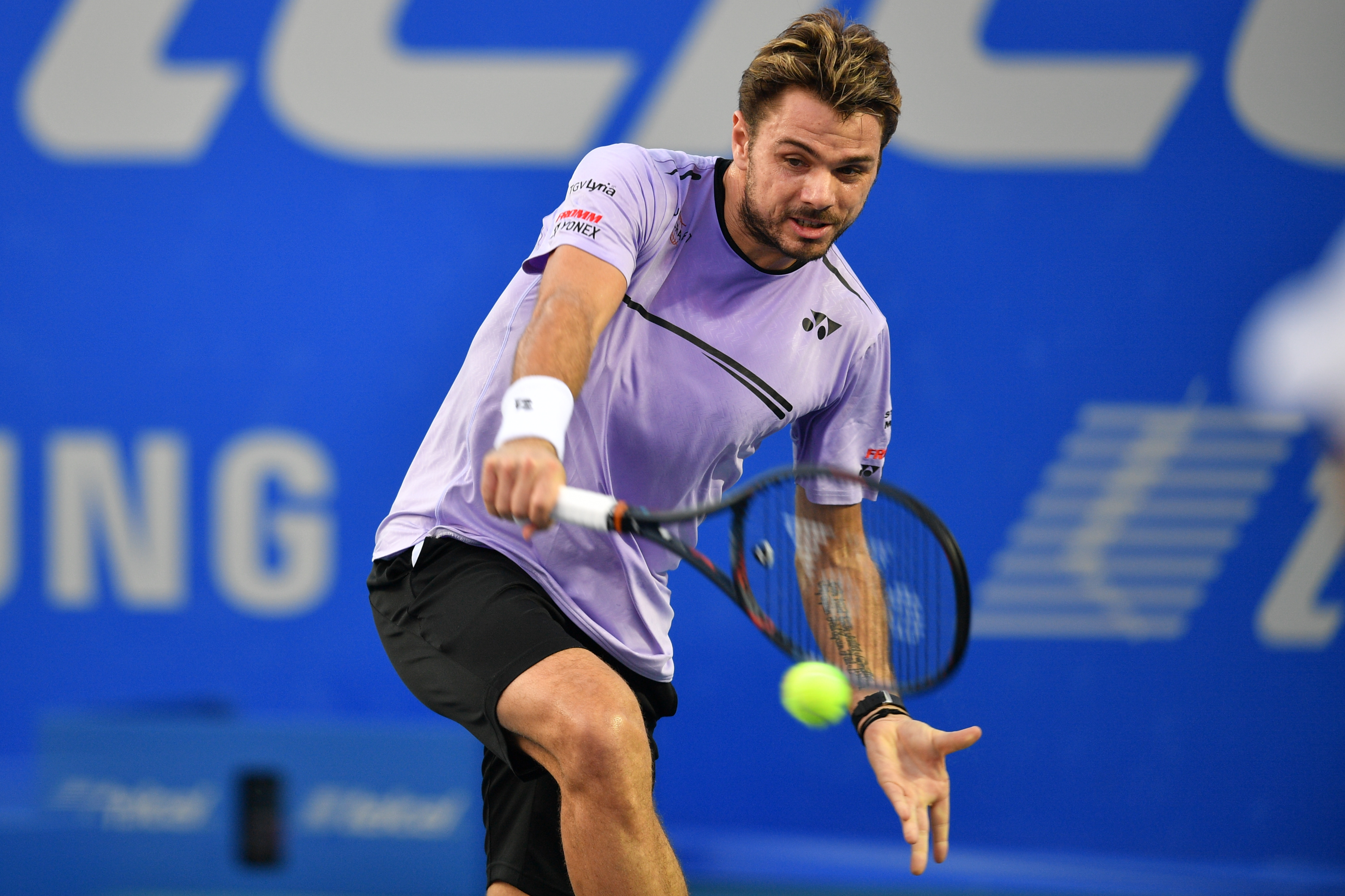 西班牙网球队险胜世界网球队，瓦林卡一己之力扛起全队的简单介绍