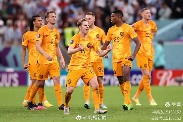 包含希腊险胜摩洛哥，楚阿梅尼刷新纪录的词条